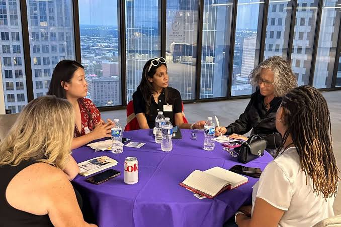 Sovereign Networks: Why Elite Female Masterminds are Replacing Traditional Business Clubs